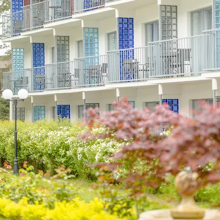 Waterside リゾート