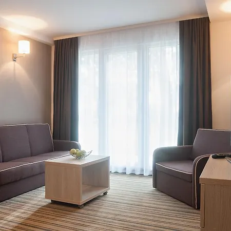 リゾート Waterside 3*