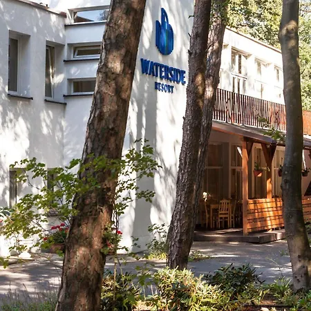 Waterside リゾート ダルウフコ