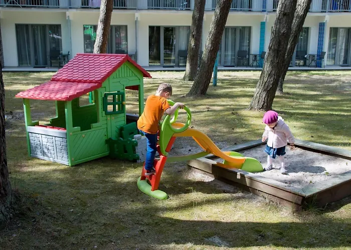 Üdülőközpont Waterside 3*